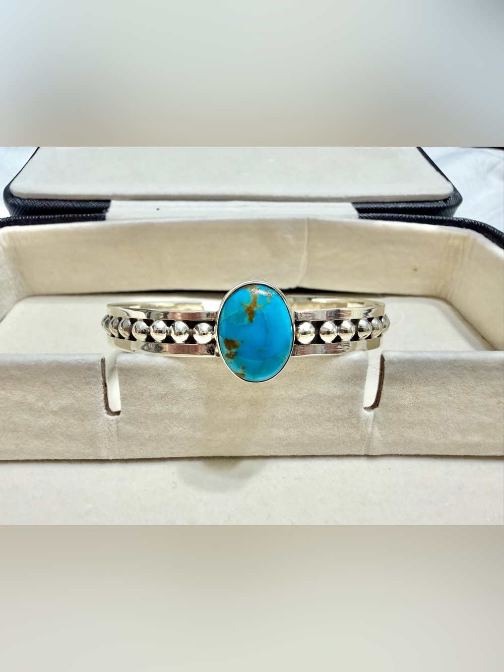 Kingman Turquoise & Sterling Silver Cuff Bracelet - Blue Stone